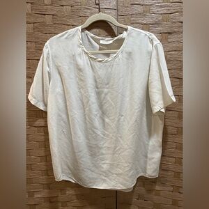 Equipment Cream 100% Silk Blouse size Large Minimalist Capsule Wardrobe